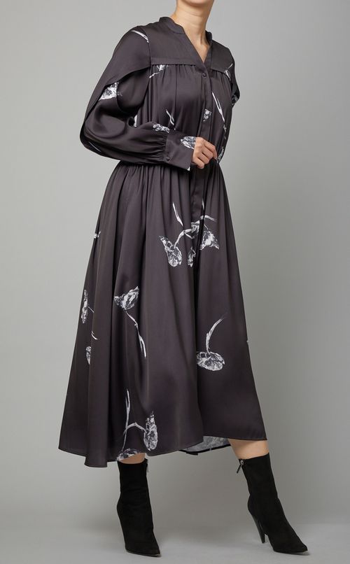 フラワープリントギャザーワンピース