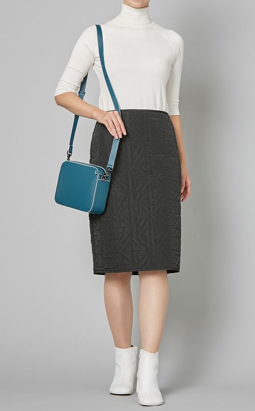 キルティングタイトスカート