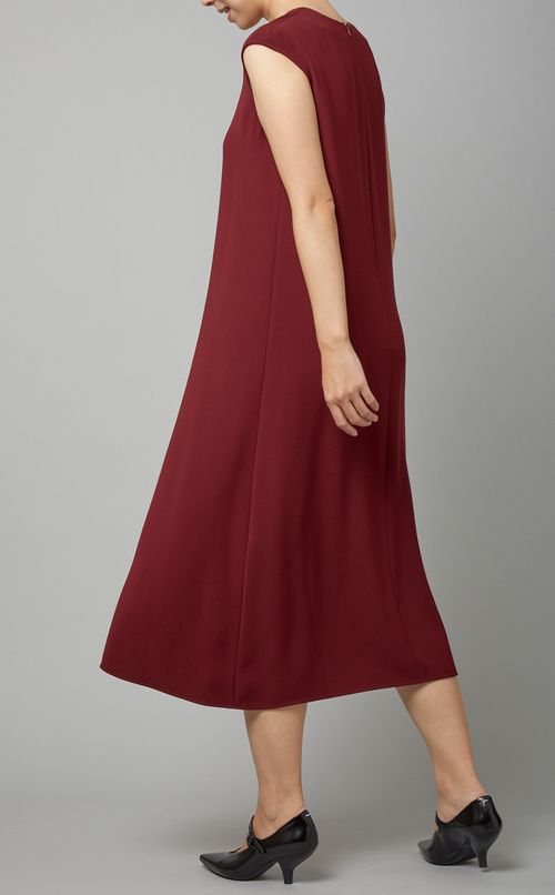 Vネックノースリーブミディワンピース