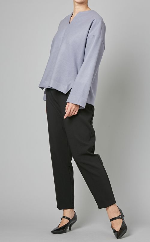 キーネックスリットブラウス