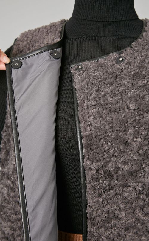 プードルボアパイピングベスト