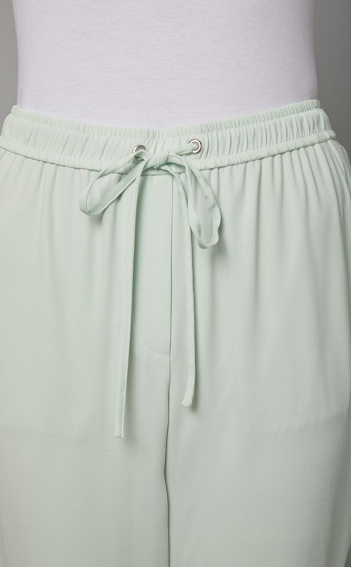 スリムテーパードプルオンジョガーパンツ