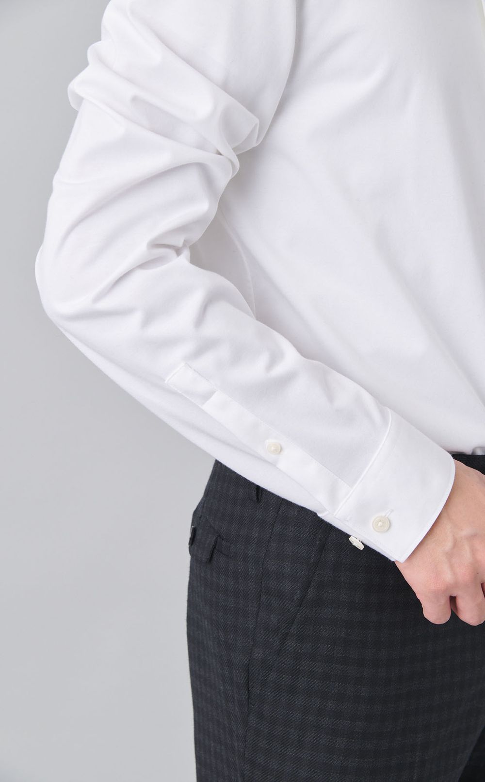 ストラクチャーニットシャツ