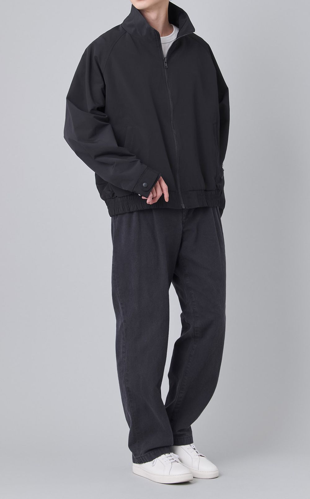 スタンドカラーナイロンジャケット