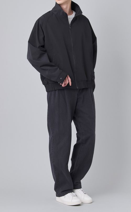 スタンドカラーナイロンジャケット