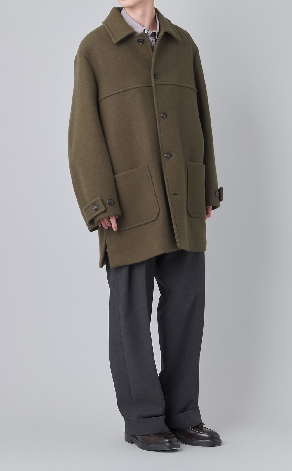 フローワイドパンツ