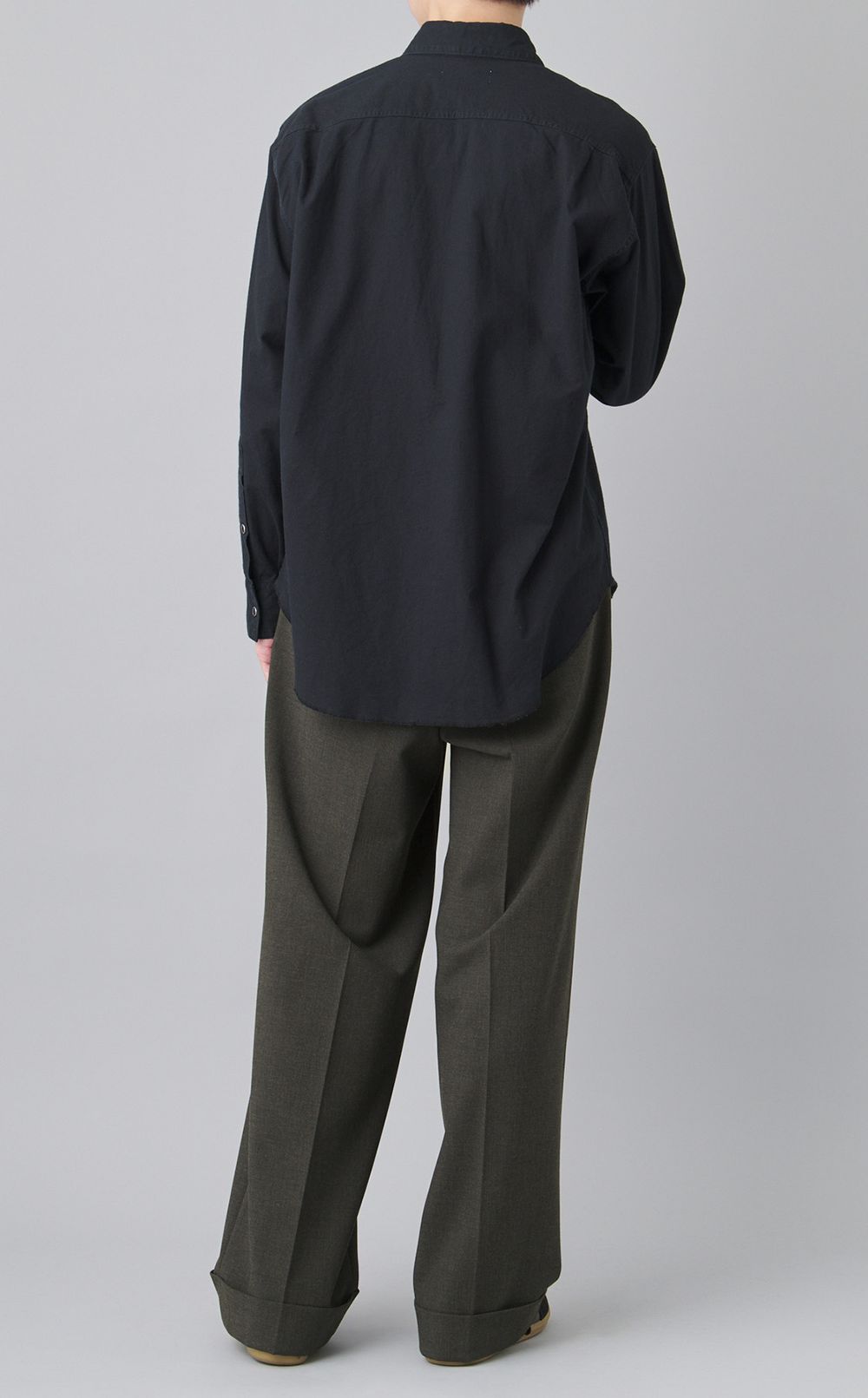 フローワイドパンツ