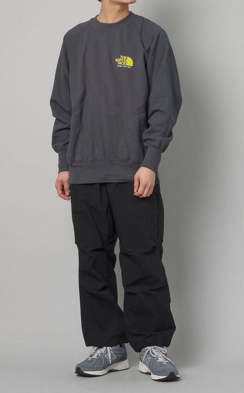 ロゴプリントクルーネックスウェット