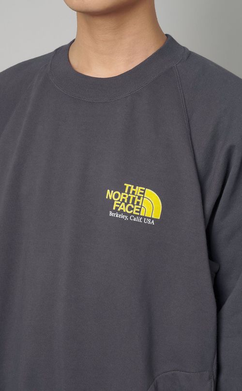 ロゴプリントクルーネックスウェット