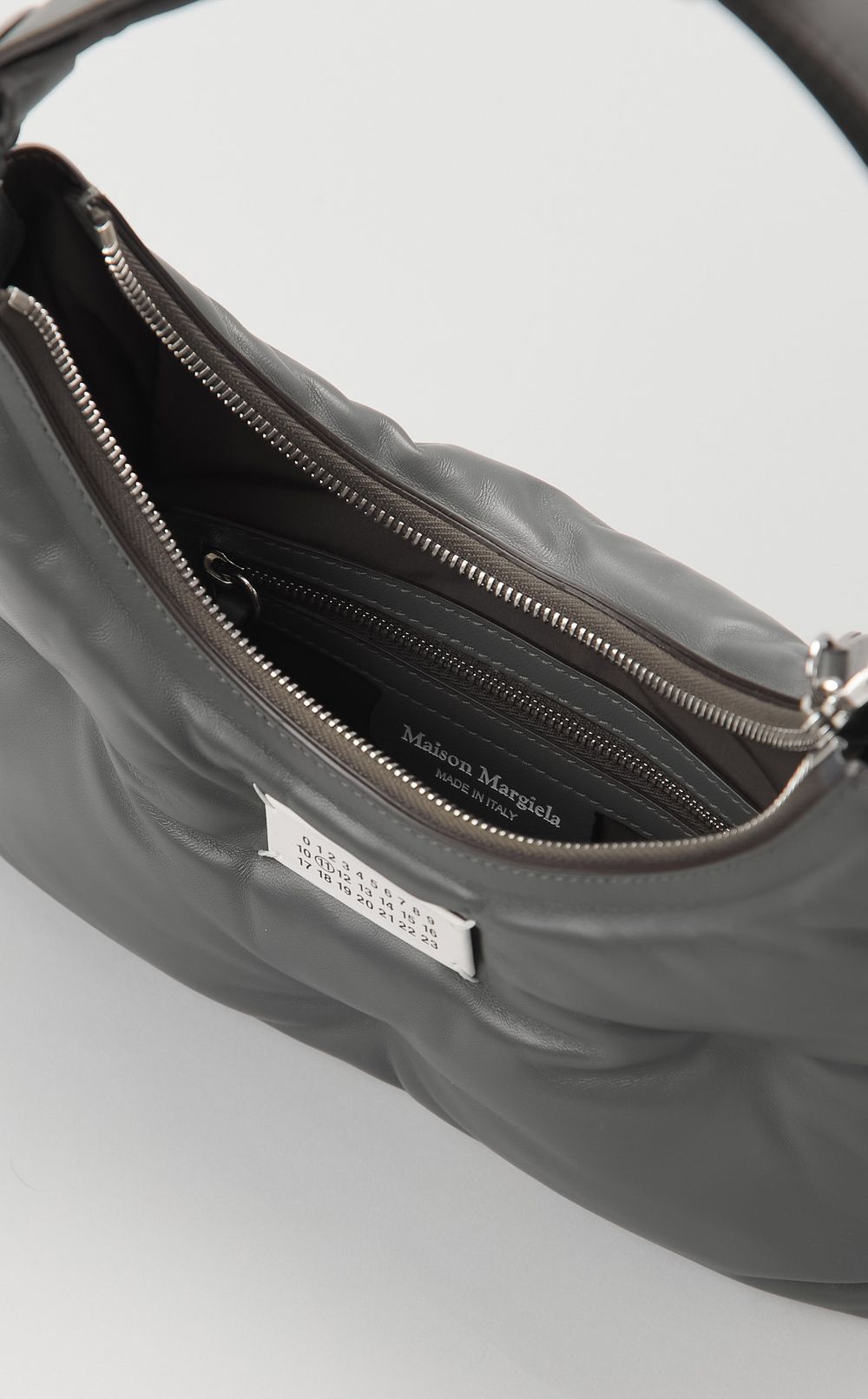 GLAMSLAMレザーホーボーバッグ