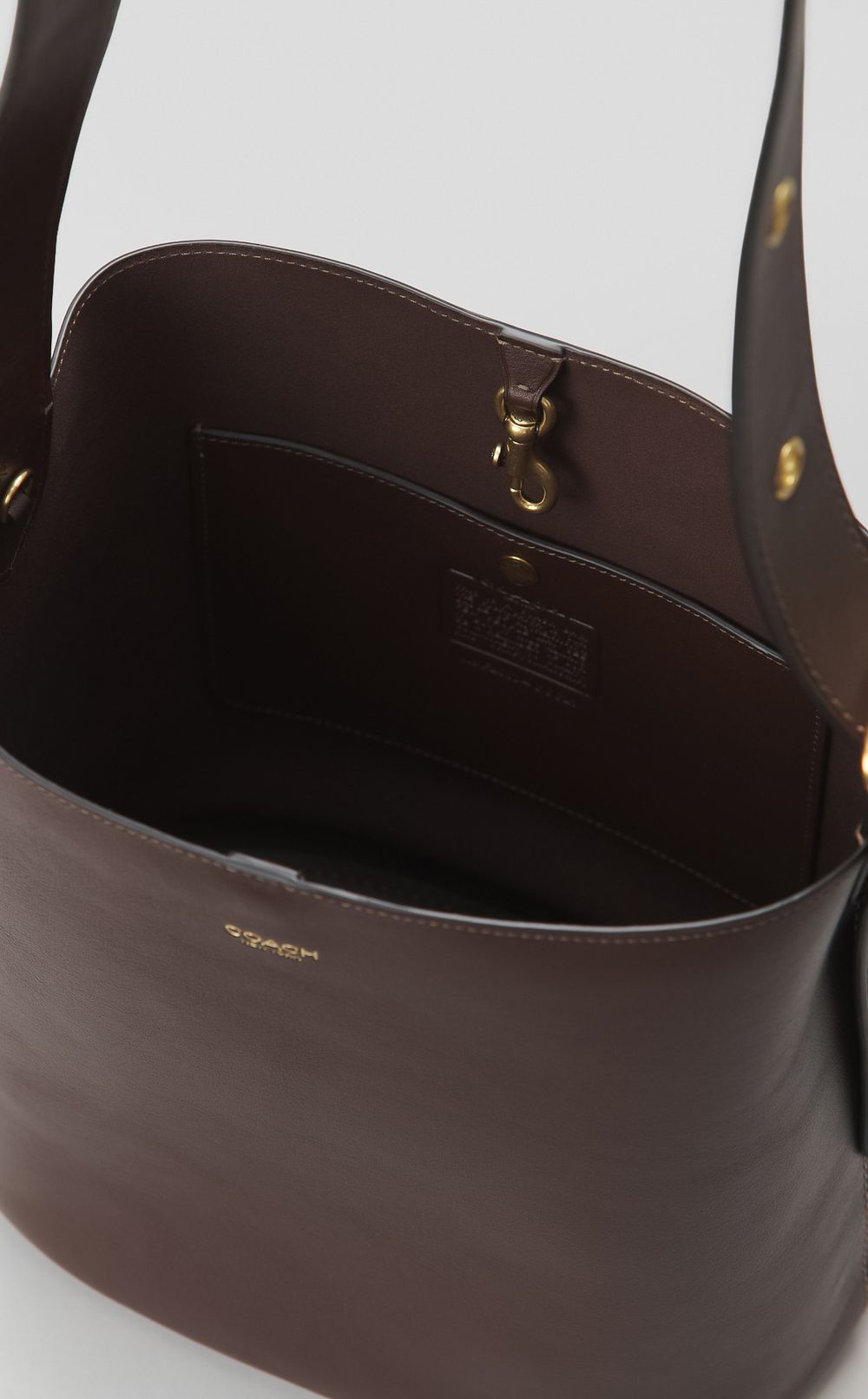 ブリーカーレザーバケットバッグ