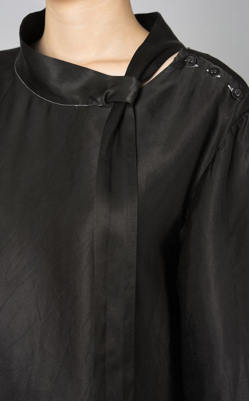 ボウタイロングブラウス