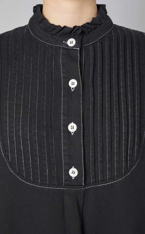 シャンブレーピンタックワンピース