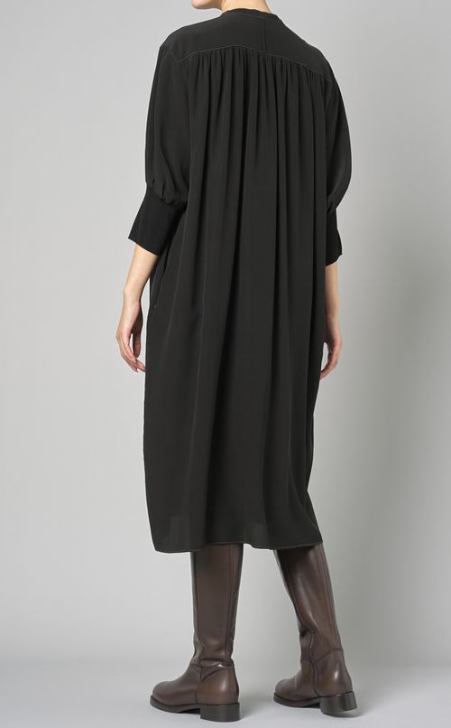 ギャザーボリュームロングワンピース