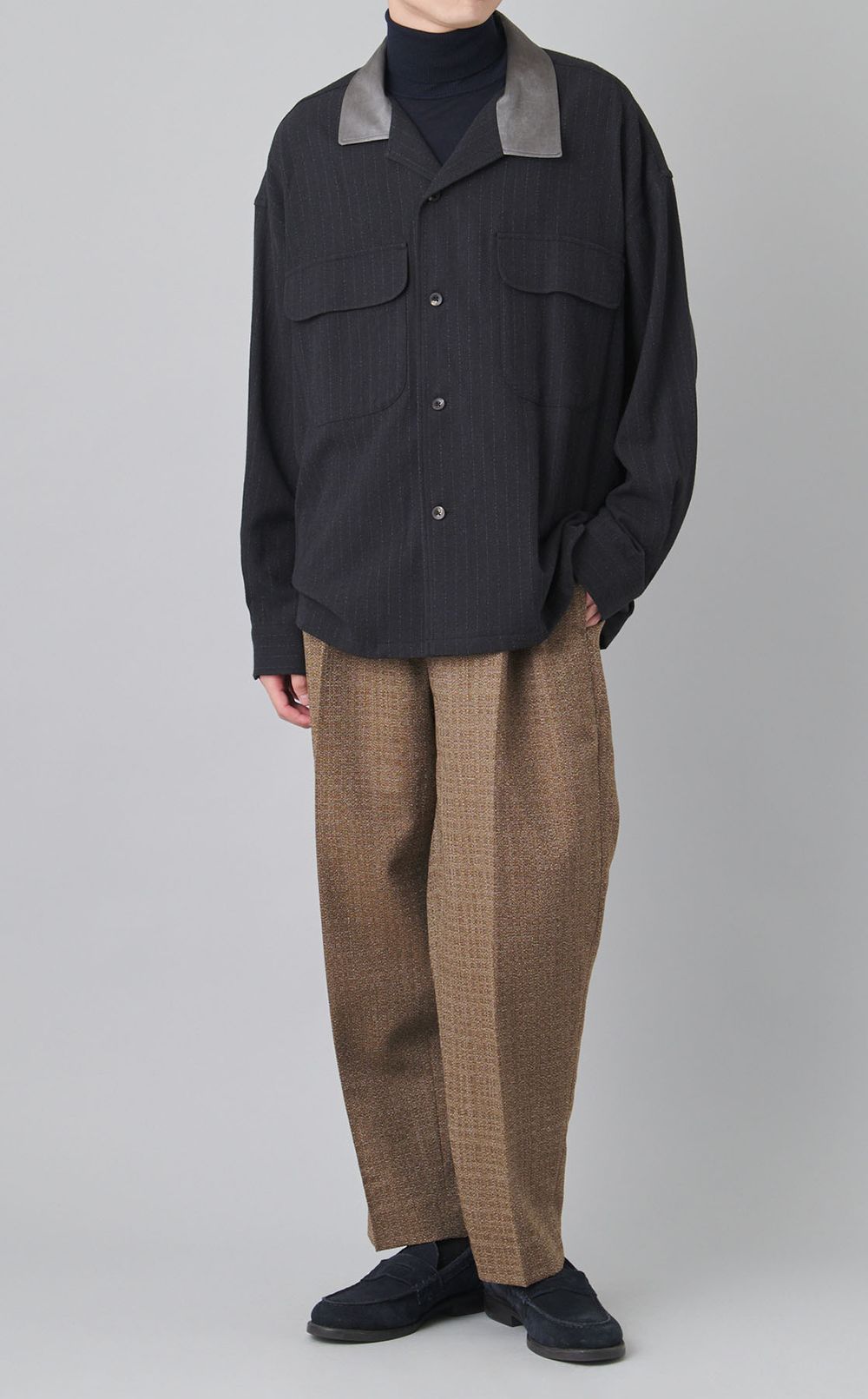 ウールシルクアシンメトリーカラーシャツ