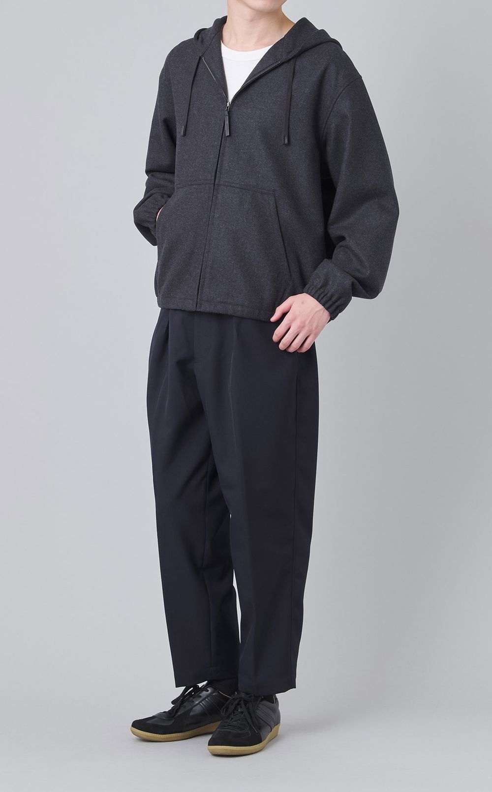 ポリサージドローストリングパンツ