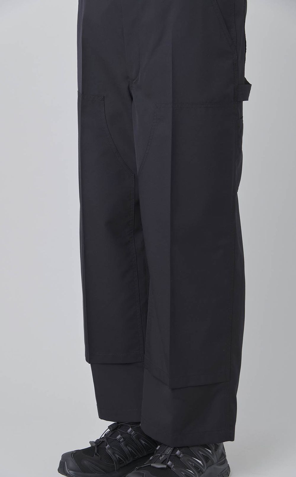 ダブルニースラックス