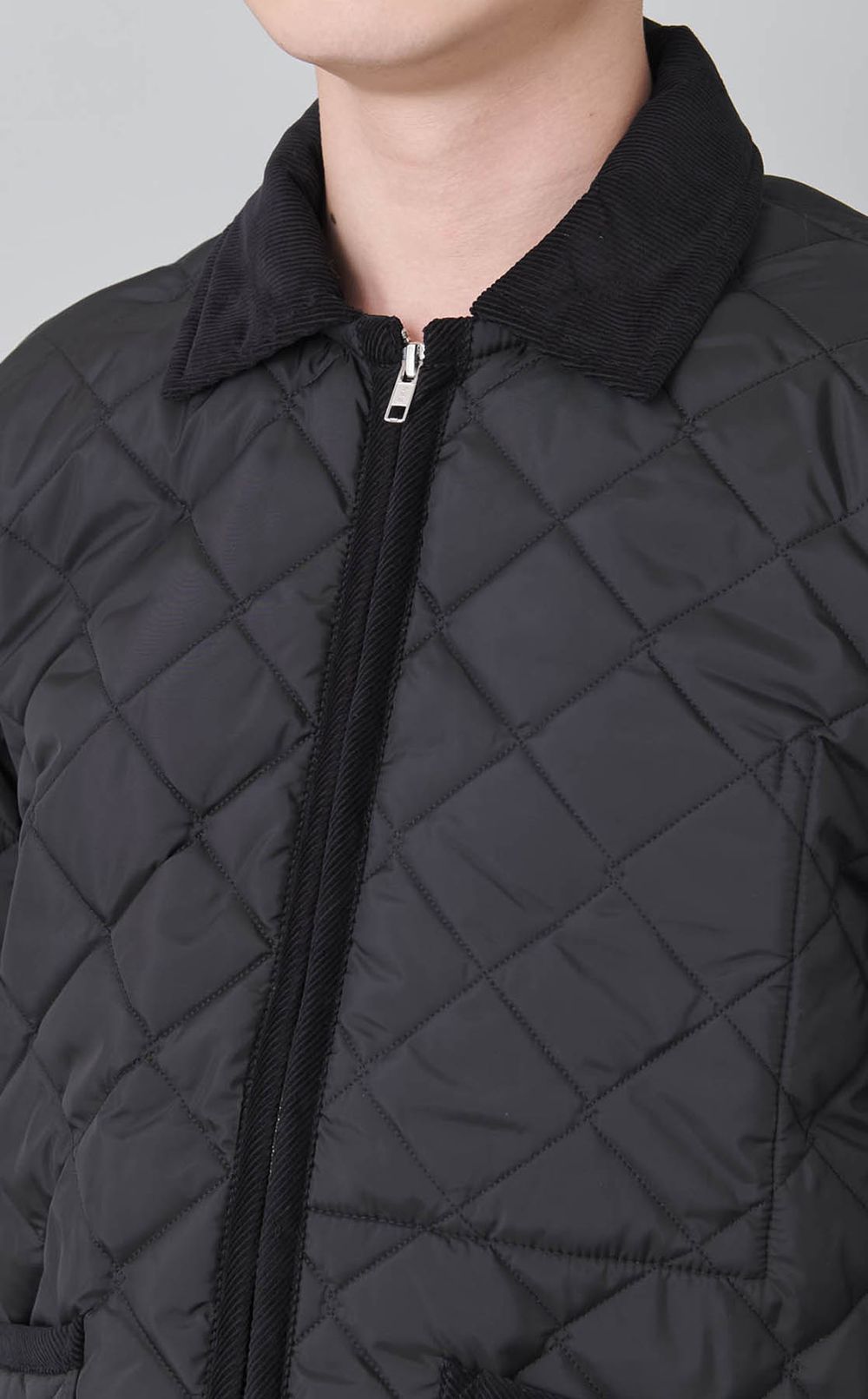 テイナムジップアップブルゾン