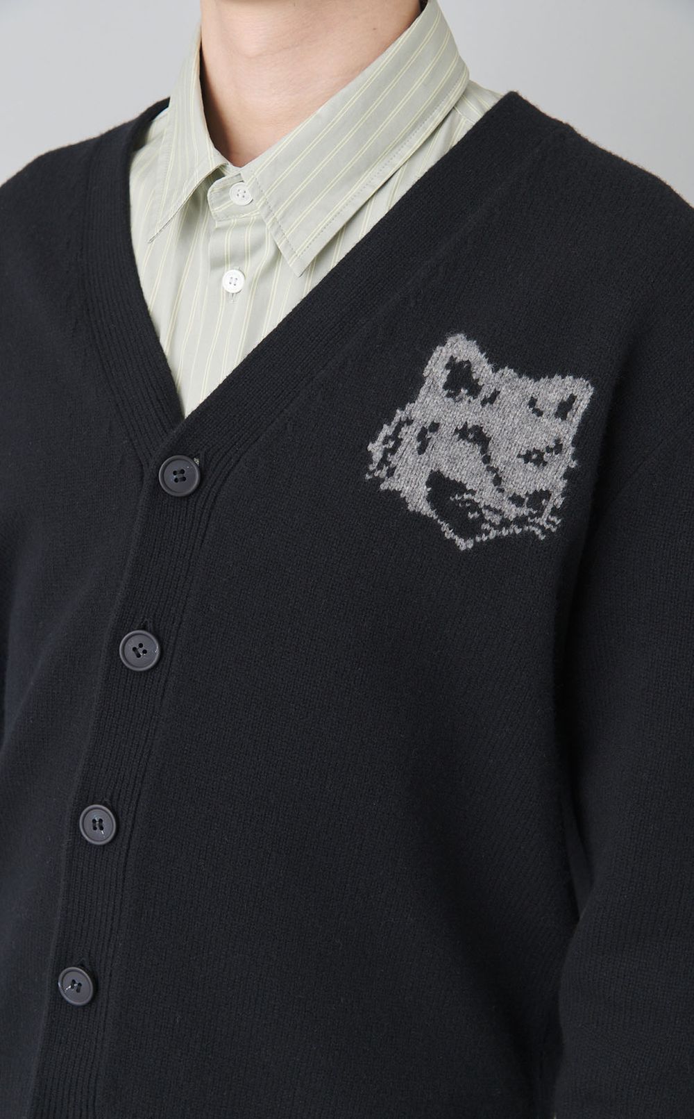 Vネックメリノカーディガン