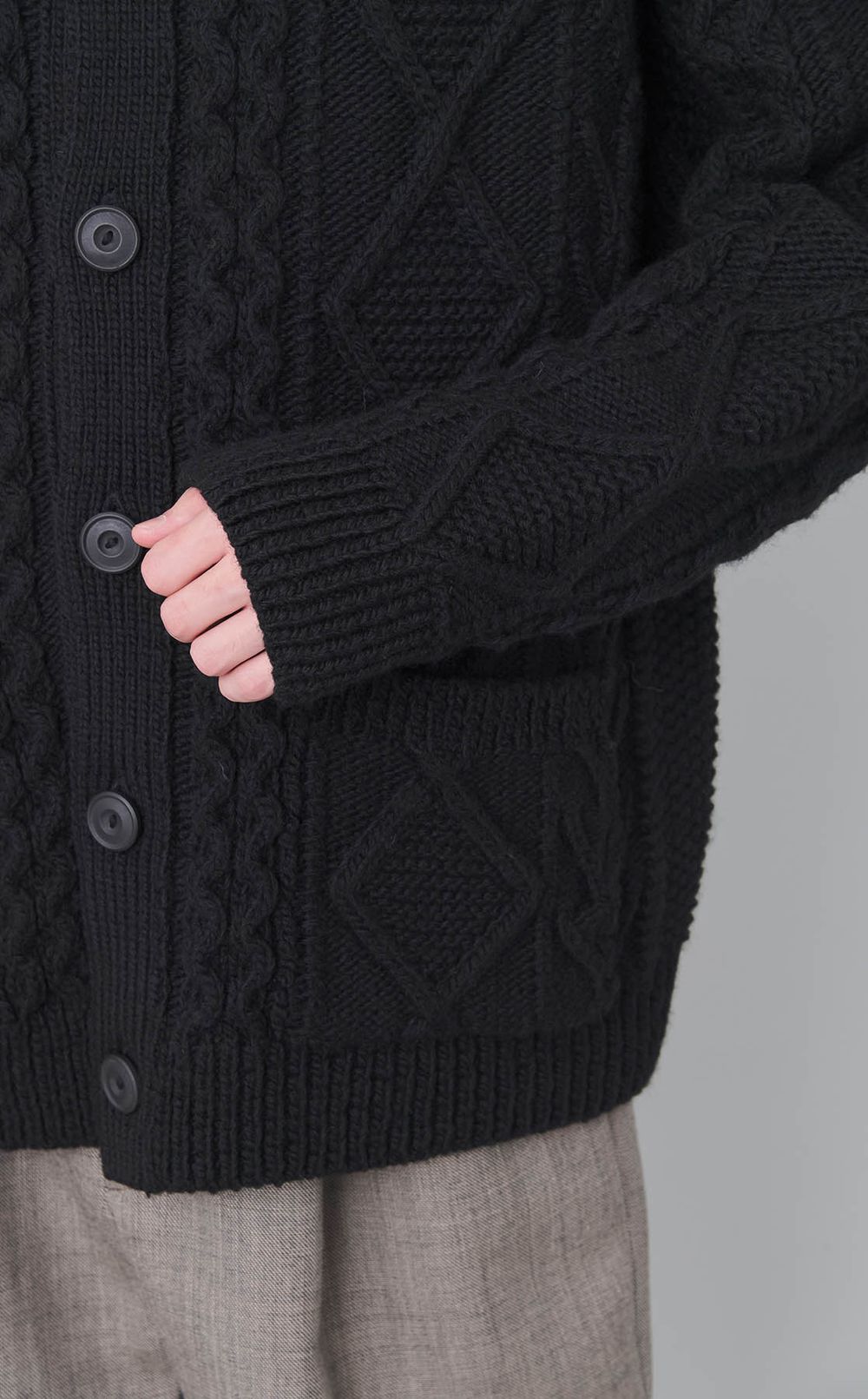 アランニットカーディガン