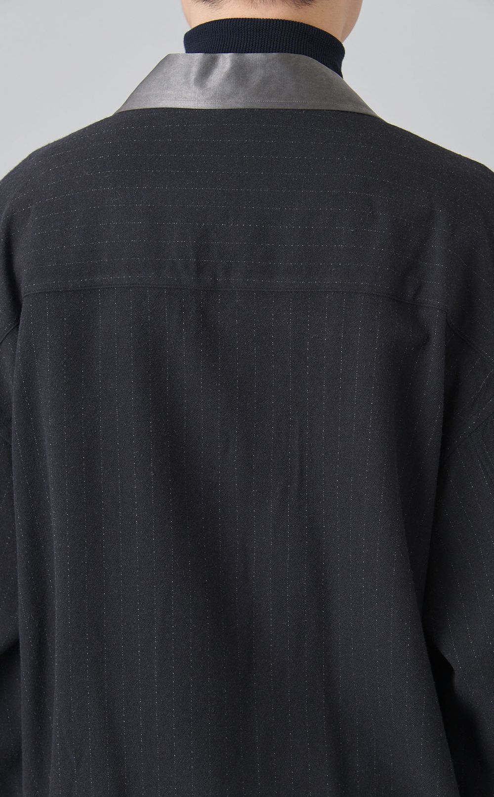 ウールシルクアシンメトリーカラーシャツ