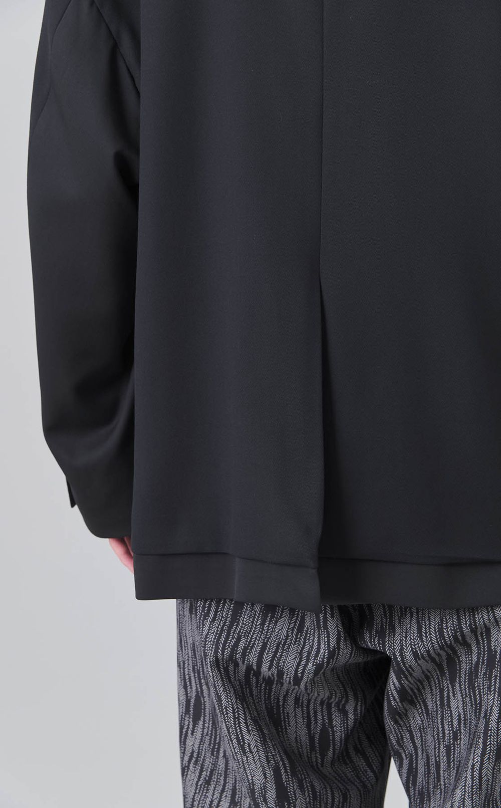 レイヤリングジャケット