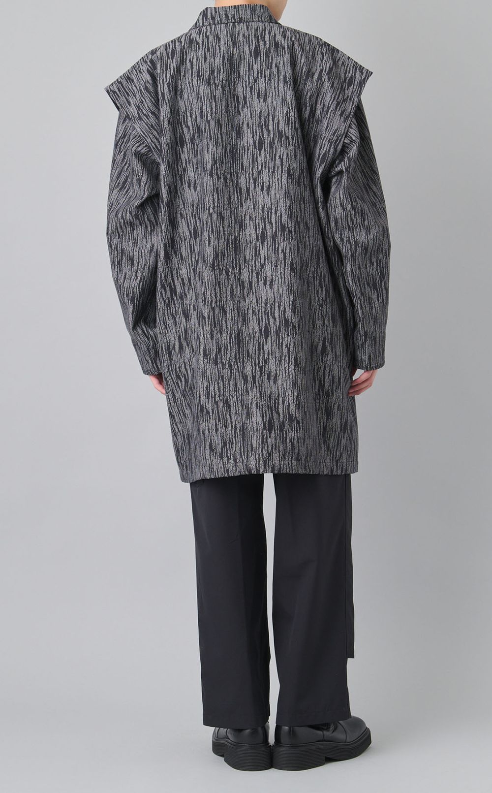 ジャカードレイヤードコート