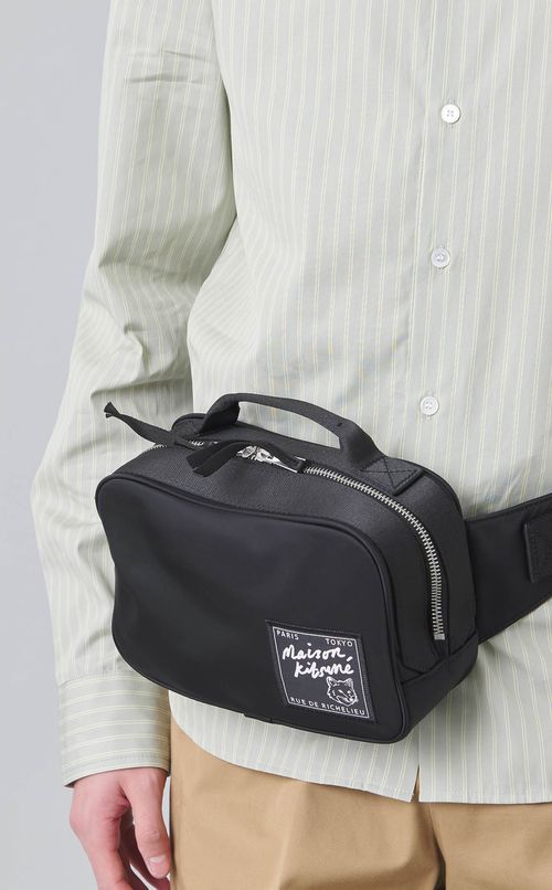 ナイロントラベラーバッグ