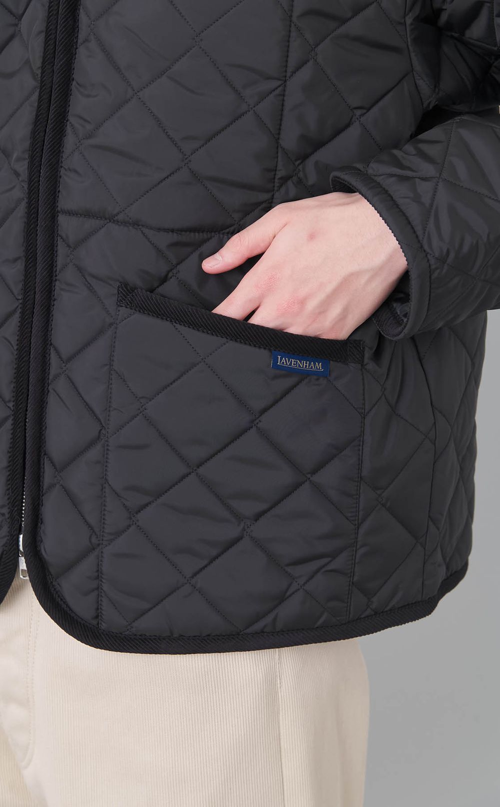 テイナムジップアップブルゾン