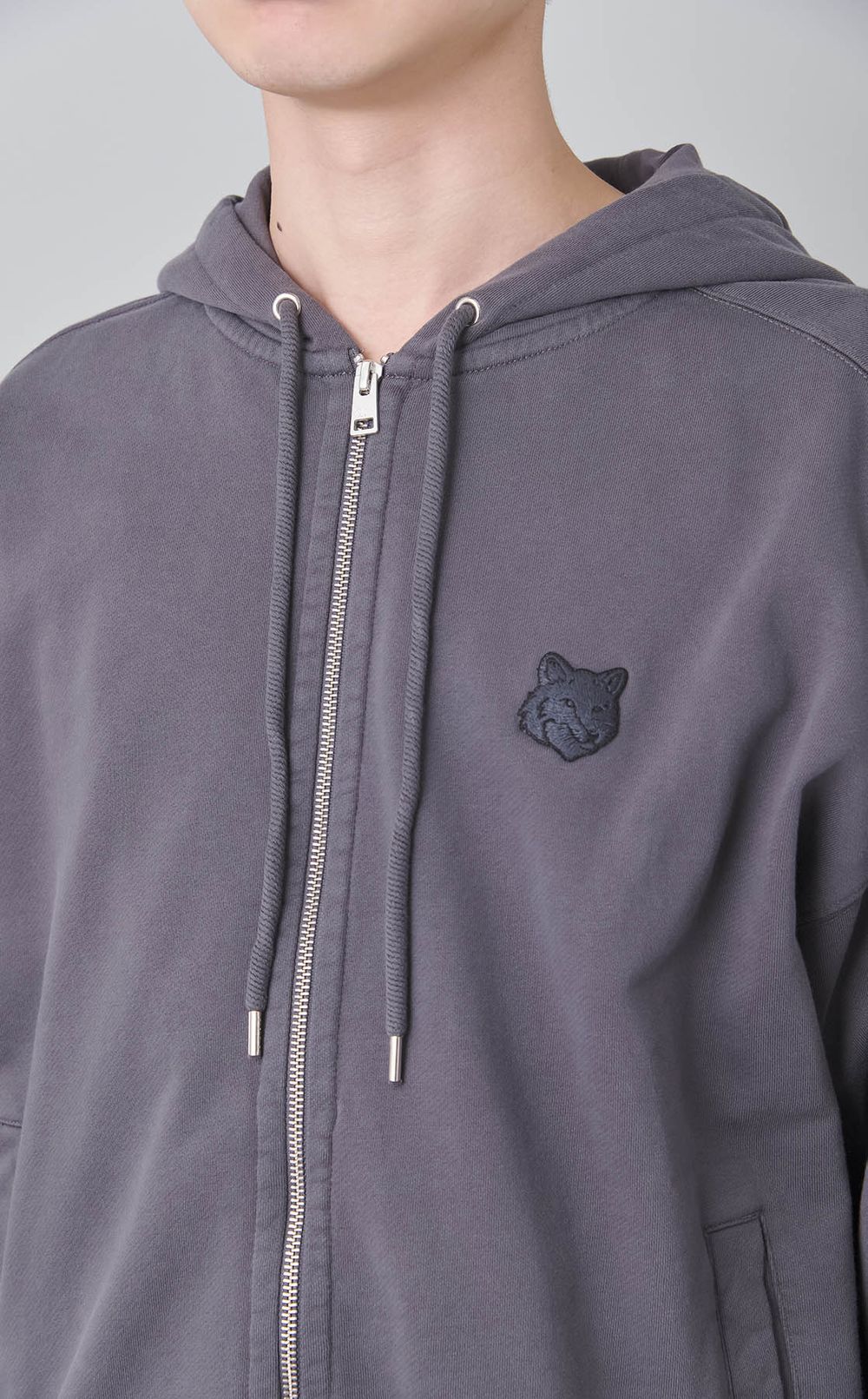 ジップアップオーバーサイズフーディ