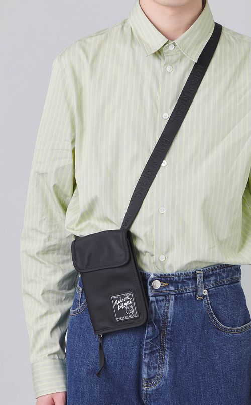 トラベラーネックポーチ