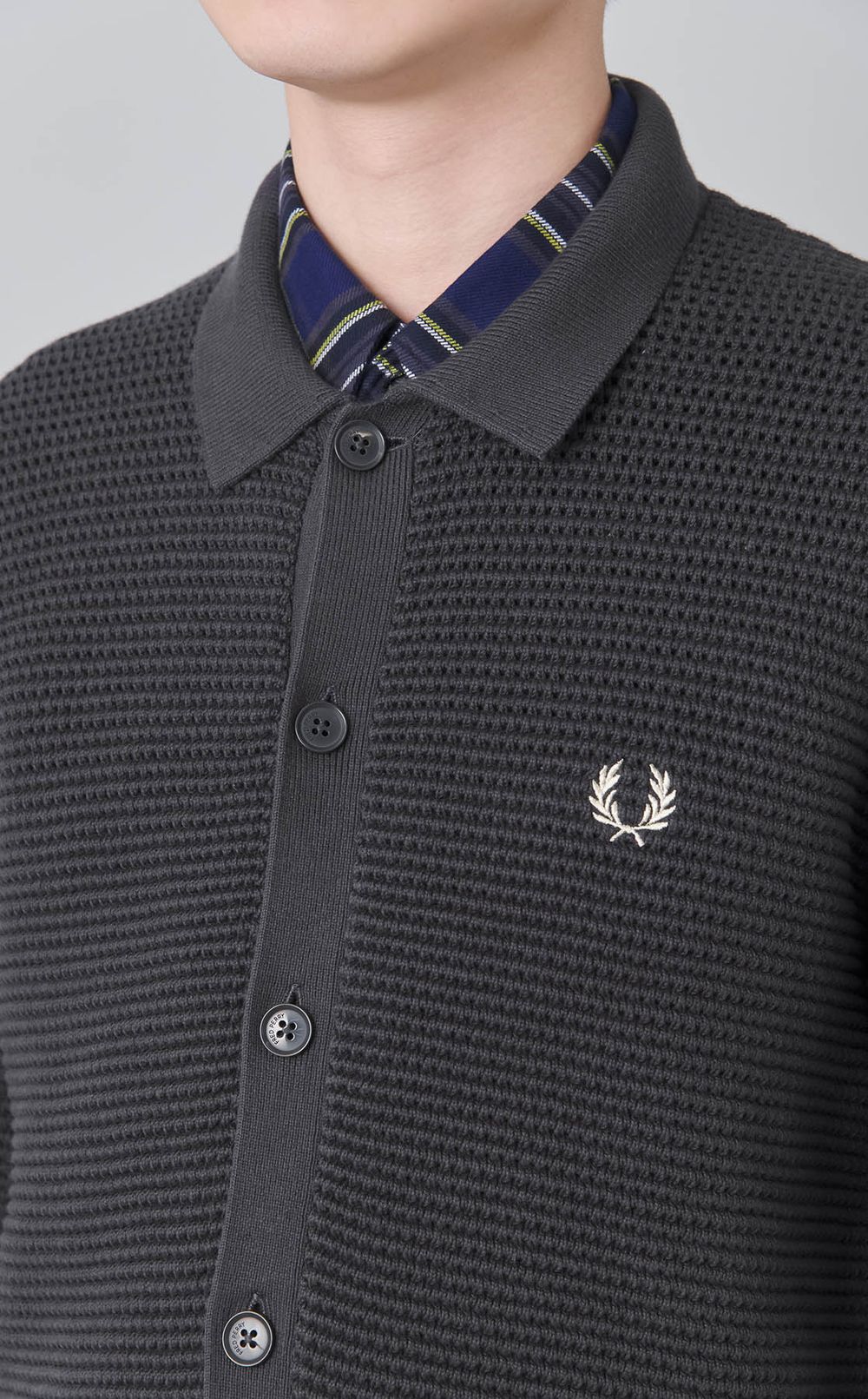 ポロカラーカーディガン