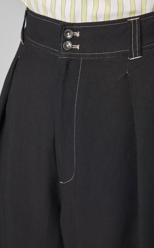 リネン混フロントタックパンツ