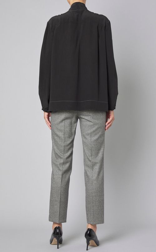 シルクボウタイフレアブラウス