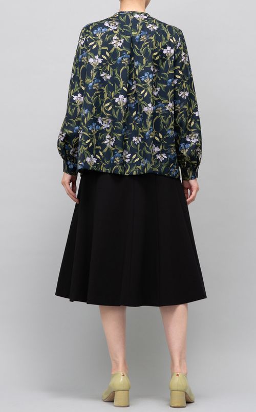 フラワープリントタックブラウス