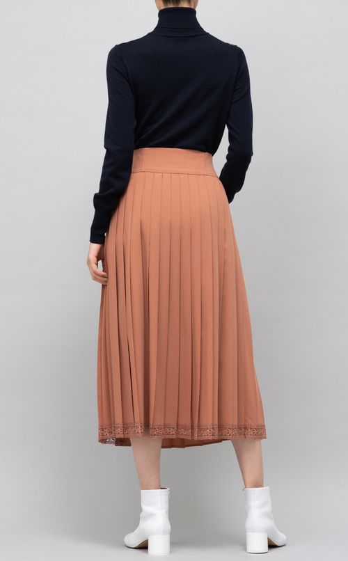 レースヘムラインプリーツスカート