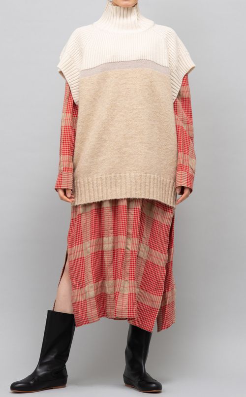 ハイネックニットベスト