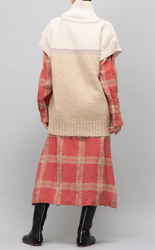 ハイネックニットベスト