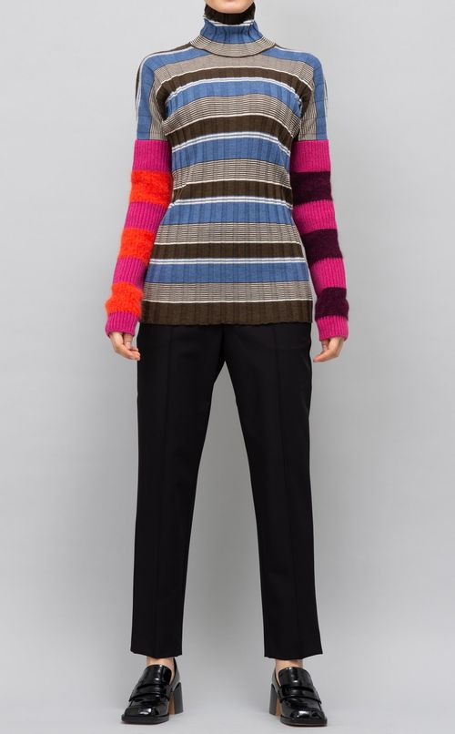 マルチボーダーカラーニット