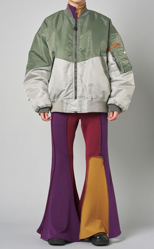 AVIREXパッチドMA-1ジャケット