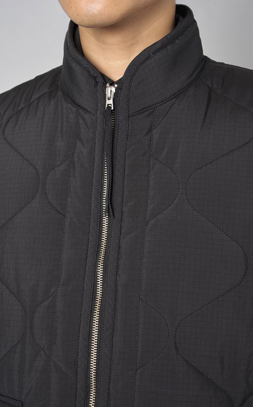 キルティングベスト