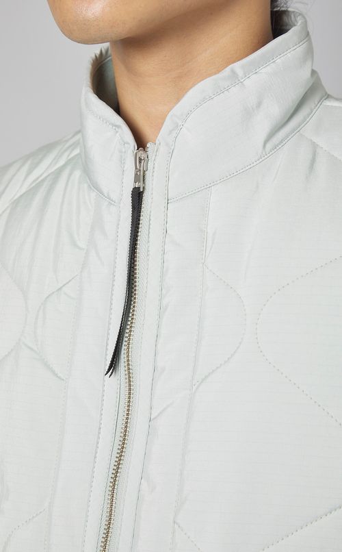 キルティングベスト