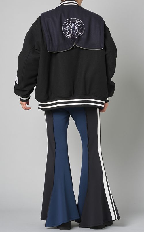 フーデッドスタジアムジャケット