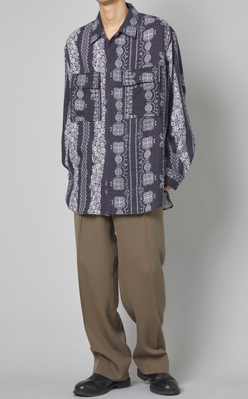 バンダナプリントシャツ