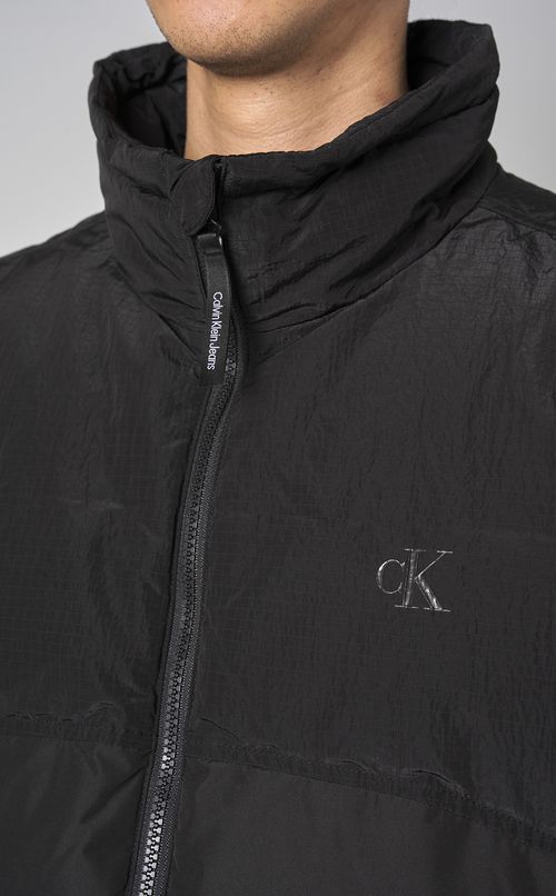 スタンドカラーパファージャケット