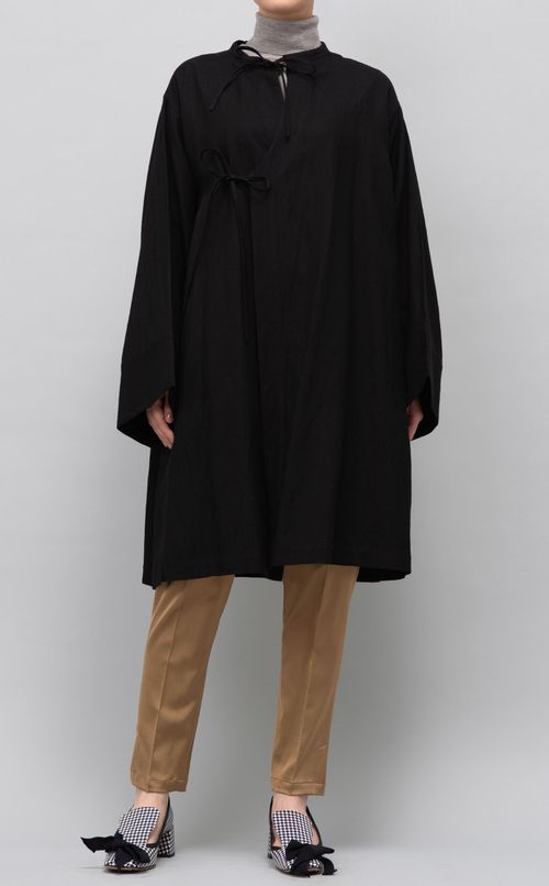 ウール混サテンスリットパンツ