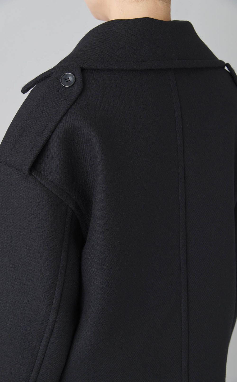 クロップドピーコート