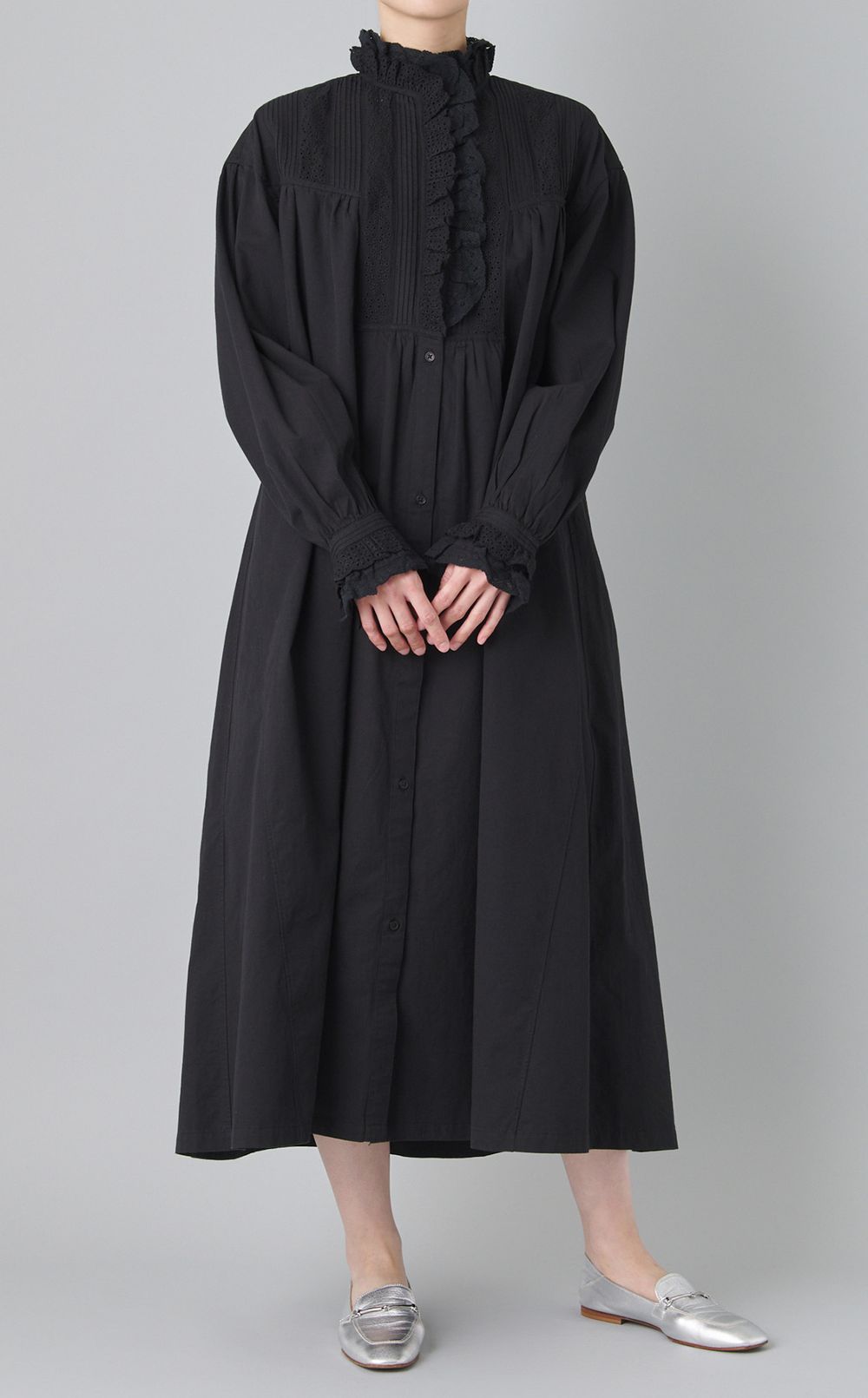 フリルスタンドカラーレースワンピース