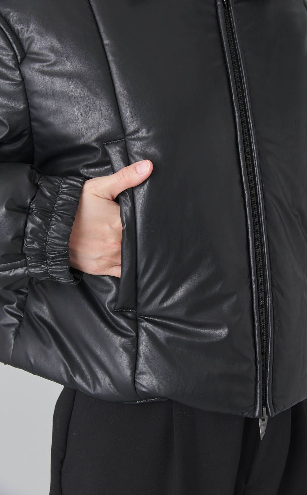 中綿ショートブルゾン