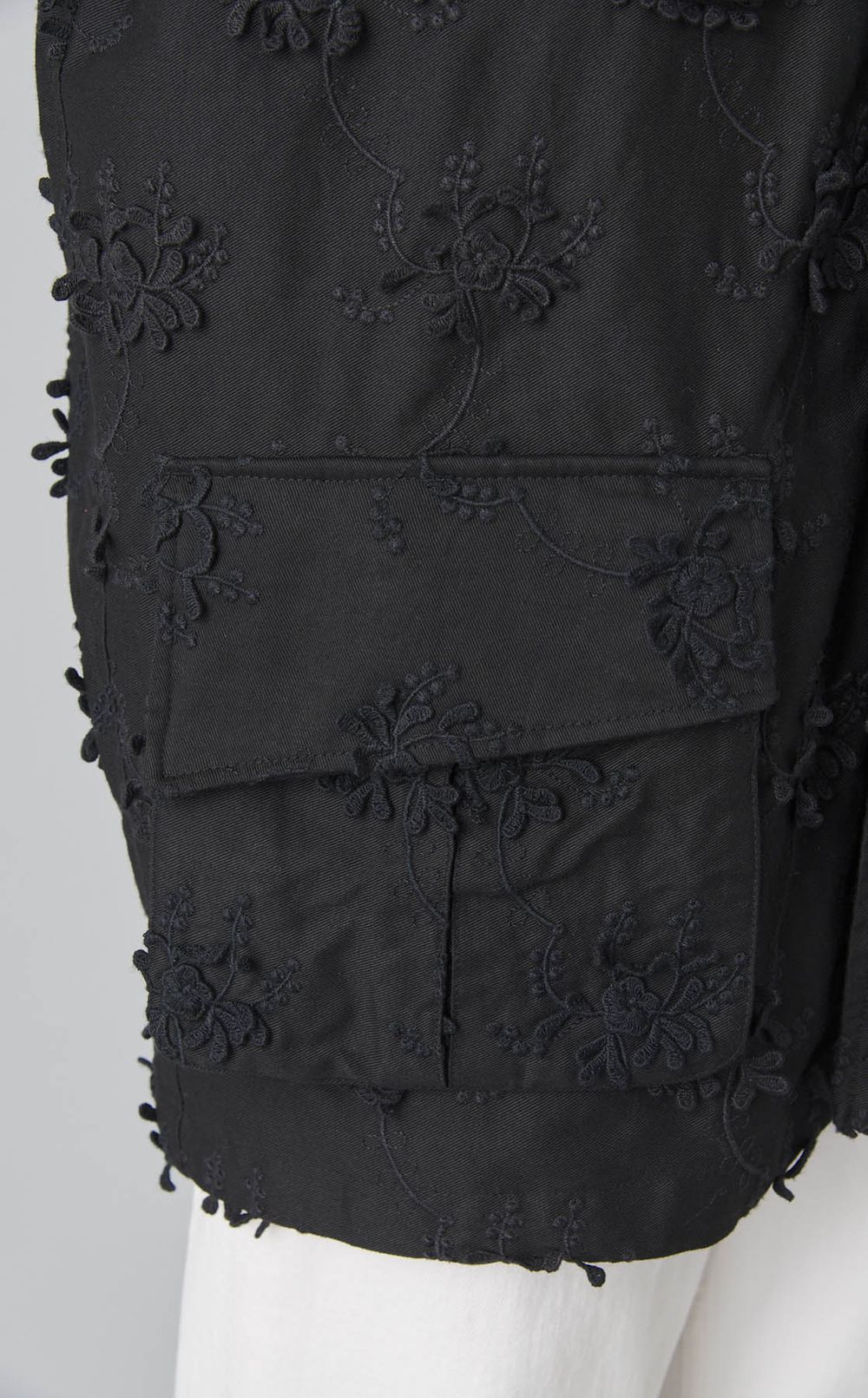 エンブロイダリーミリタリーブルゾン